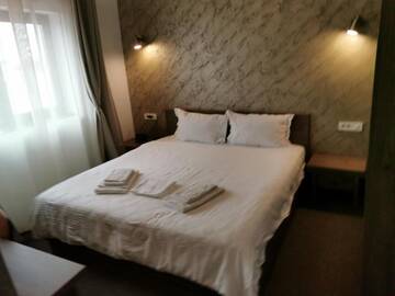 Фото номера Номер Делюкс Гостевой дом DNT HOUSE &amp; Spa г. Cârcea 3
