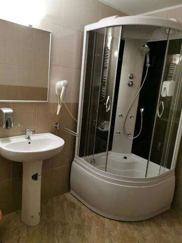 Фото номера Номер-студио с диваном-кроватью Гостевой дом DNT HOUSE &amp; Spa г. Cârcea 5